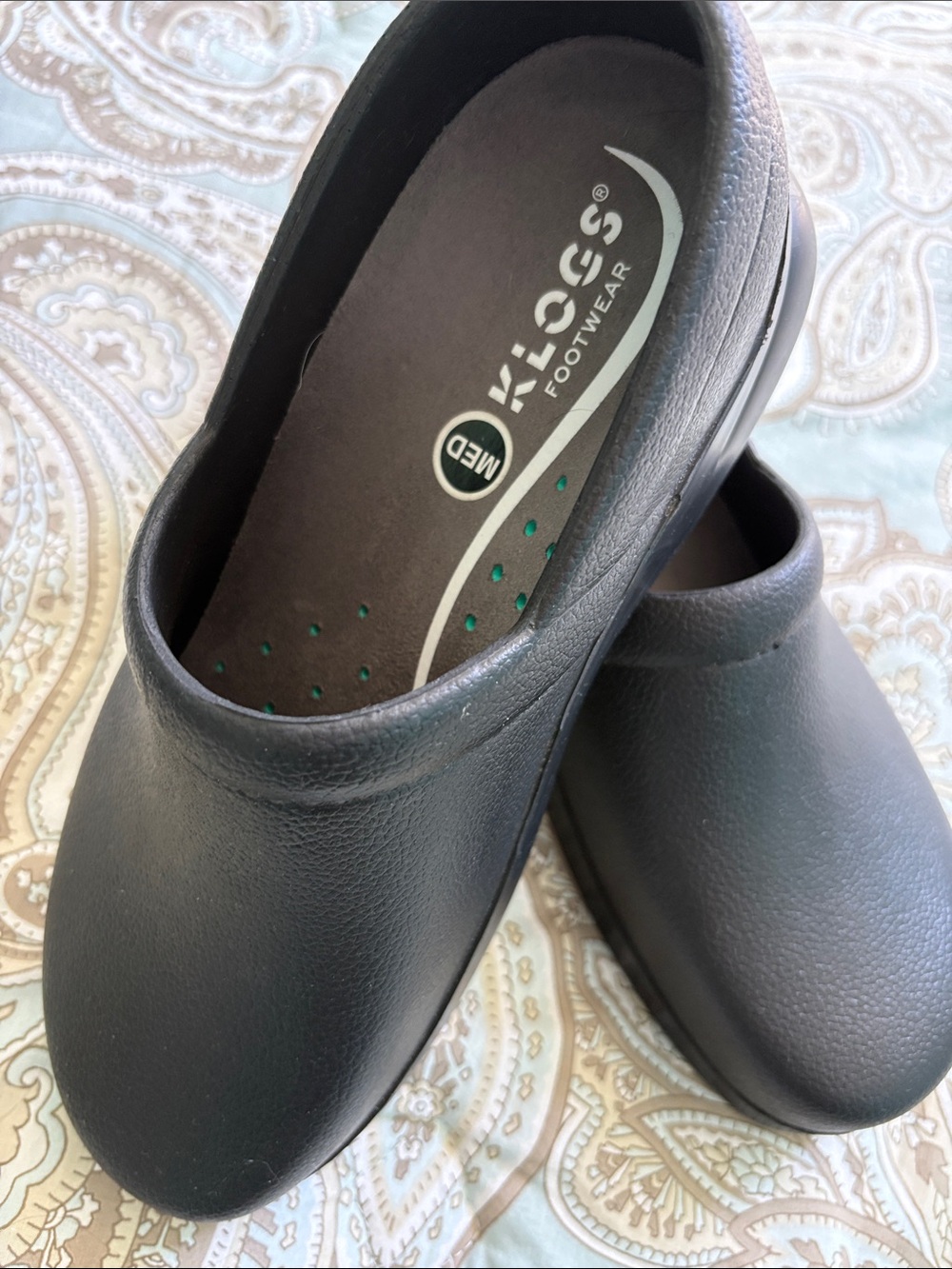 Klogs Mens Black Slip Resistant Shoes